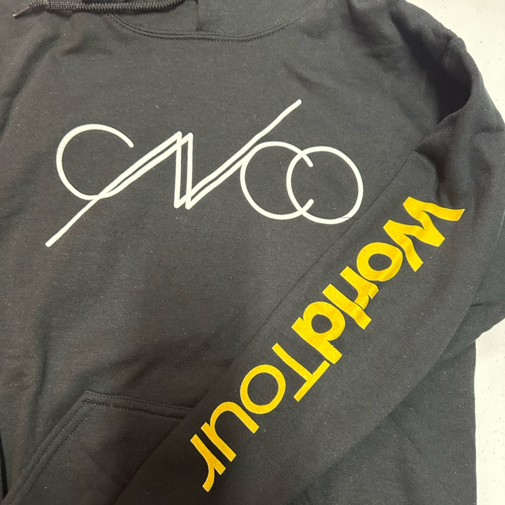 CNCO World Tour pullover hoodie
Size S